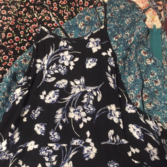 3 WOMANS DRESSES 👗 CHEAP BARGAIN ALL SIZES - Picture 4 of 6